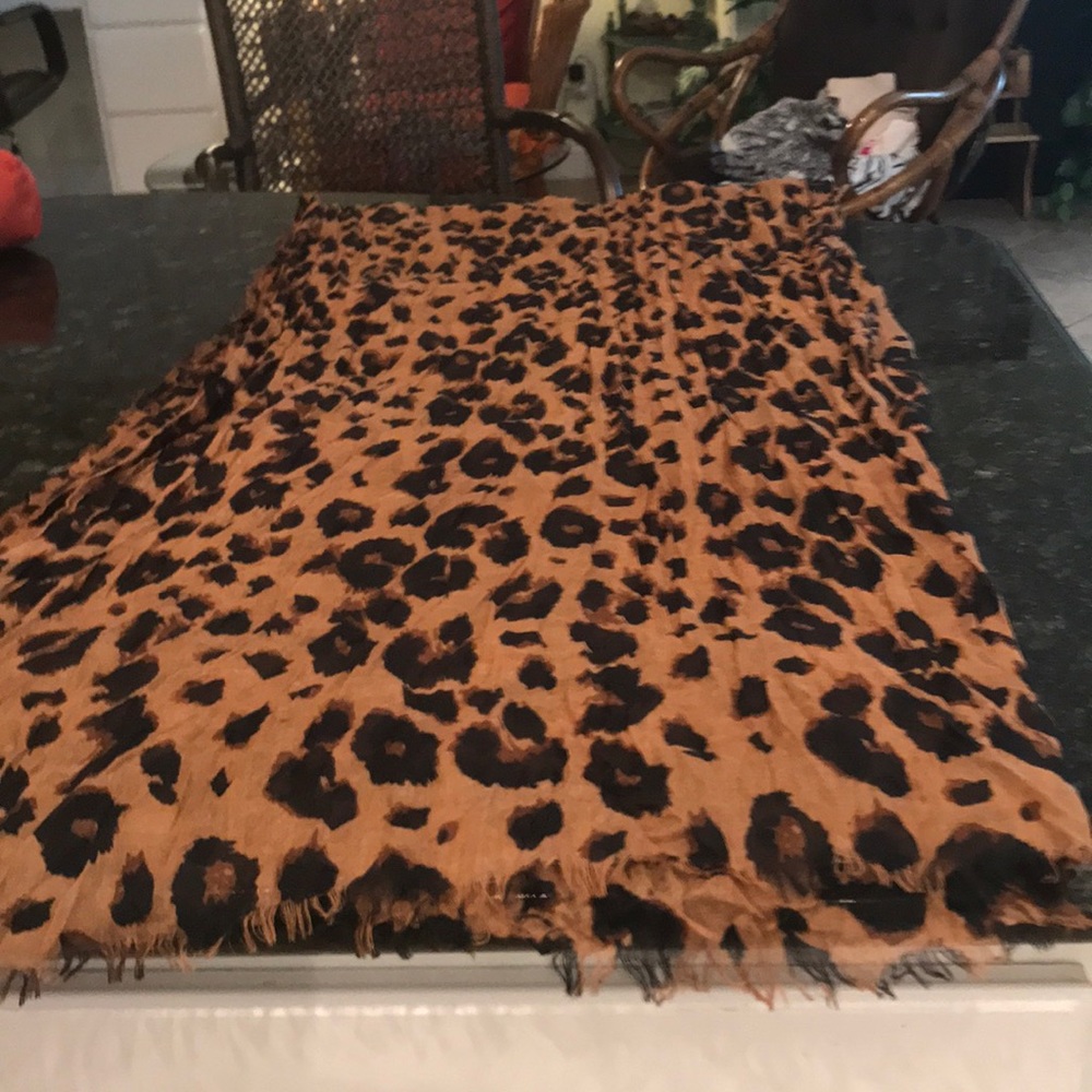 Scarf - Picture 2 of 4